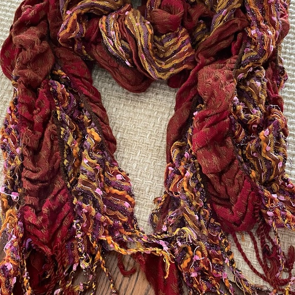 Gorgeous Vintage Ruched Multi-color and Texture Scarf with Fringe by cj banks - Picture 1 of 5